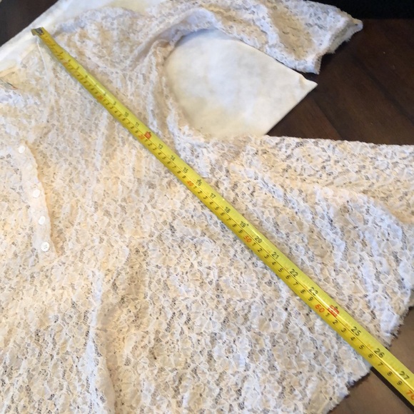 🤍Free People Lace peplum long sleeved partial buttoned stretchy top - Picture 8 of 11